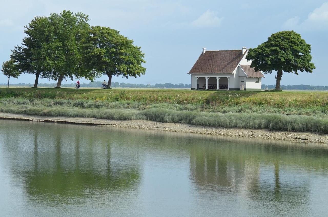 Sealov Hebergements Insolites- Linge, Menage Et Velos Inclus Eaucourt-sur-Somme Екстериор снимка