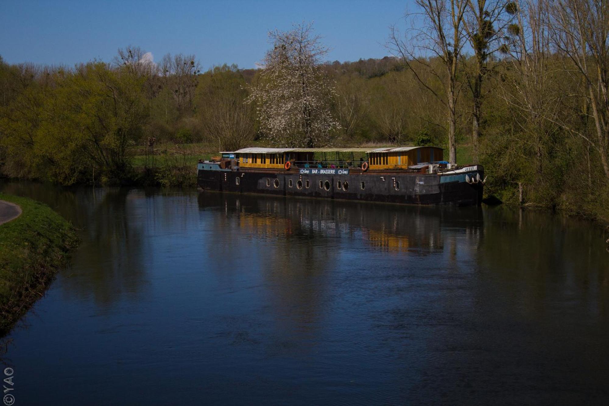 Sealov Hebergements Insolites- Linge, Menage Et Velos Inclus Eaucourt-sur-Somme Екстериор снимка